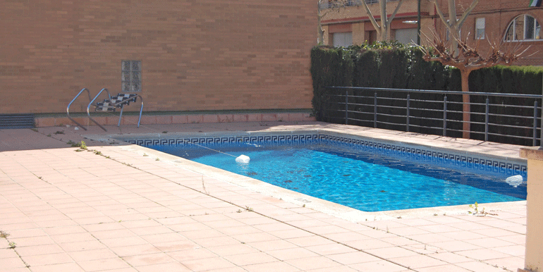 UNIFAMILIAR ADOSADO EN MONTAÑANA. CALLE MAYOR.